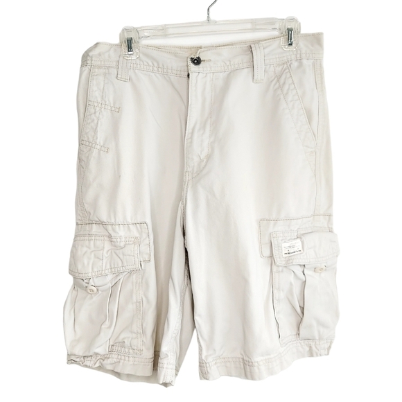 Levi's Men's Cargo Shorts Men's Size 31 Cargo Khaki Tan 100% Cotton Red Tag - Picture 3 of 12